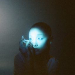 ArianaGrandeVevo