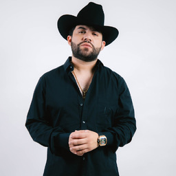 Luis R Conriquez