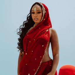 Yasmine Official
