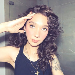Amara Que Linda