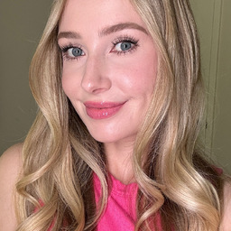 Lauren Curtis